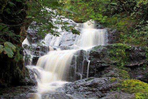 scotland waterfall strathaven sandford southlanarkshire spectacleeefalls