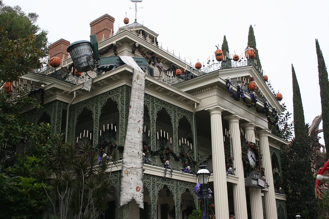 Haunted Mansion Holiday 2010