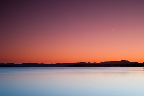 longexposure pink sunset orange sun moon lake water colors oregon sailboat nikon rocks purple fernridge d700 isaacviel