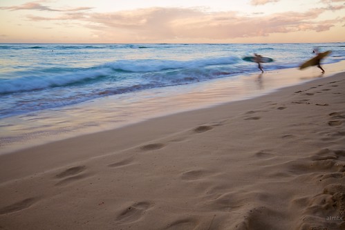 morning beach water sunrise hawaii sand motionblur surfers honolulu waikikibeach
