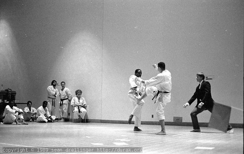 scan 1989 28th aakf nationals karate tournament umn.edu us minnesota st paul kodak 5054 roll b 0011.16Gray raw.png