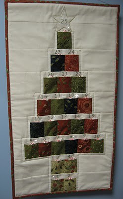 Christmas Tree Advent Calendar - Quilting, sewing fun with novelty