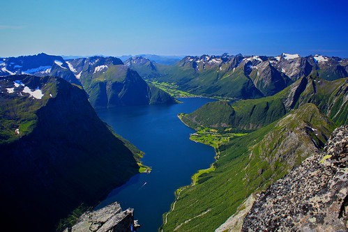 mountain norway norge view hiking slogen sunnmøre øye ørsta canon500d hellesylt hjørundfjorden