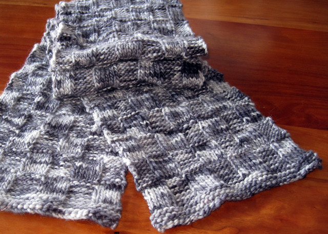 Free basket weave baby blanket knit pattern.