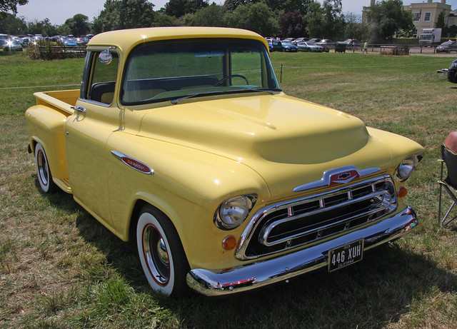 1957 Chevrolet pick-up