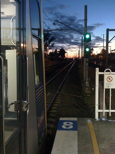 morning train sunrise platform cityrail iphone tangara glenfield tset