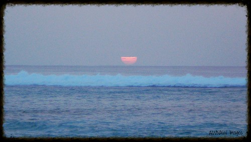 sunrise amber indianocean amberlight meeru earlymorningsun meerusunrise jwv300s jwv300sview sunriseoverindianocean atolledge