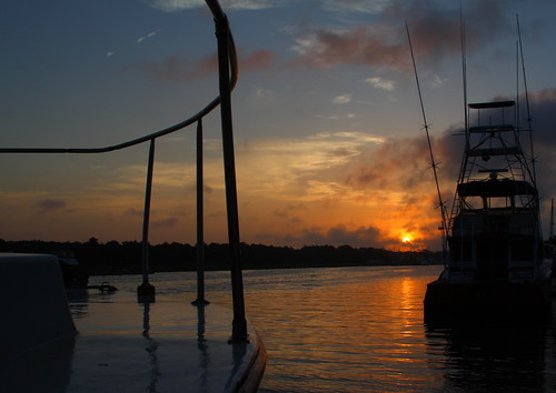 sun beach water sunrise boats boat nc fishing northcarolina fishingboat intracoastalwaterway holdenbeach davidhopkinsphotography