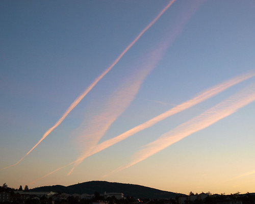 sky france sunrise planes contrails condensationtrails aircrafts vapourtrails skypainting zd annonay 1454mm tonybailey antoinebailey algbailey