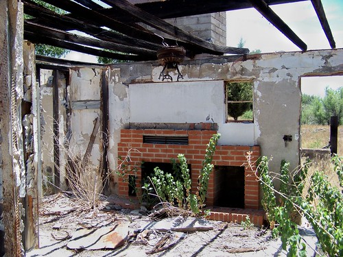 house abandoned farmhouse fireplace farm ruin cochisecountyaz