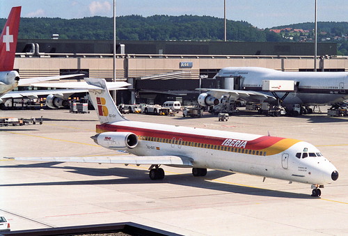 IBERIA MD-87; EC-EXT@ZRH;11.08.1994