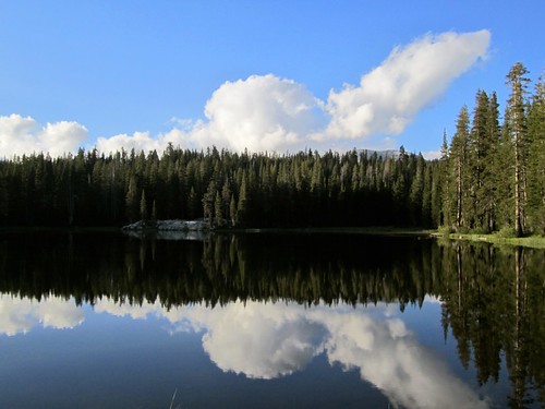 lake nature reflections backpacking sierranevada