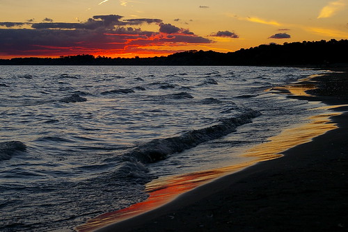 light sunset summer sky ontario canada reflection nature water clouds lakeerie greatlakes shore flare poc portstanley