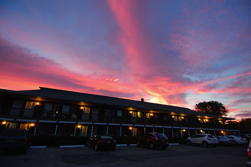 sunrise hotel motel longisland sagharbor baronsinn