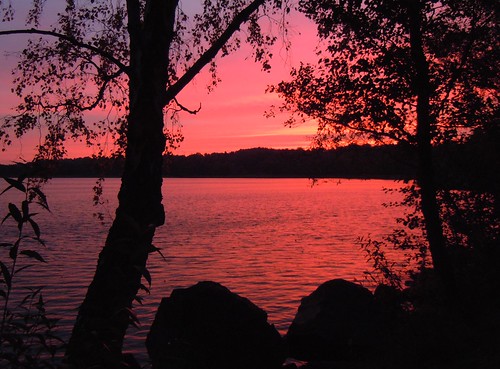 lake sunrise nikon sweden silhouettes aspen soluppgång sjö lerum västragötaland västergötland silhuetter coolpixs8000