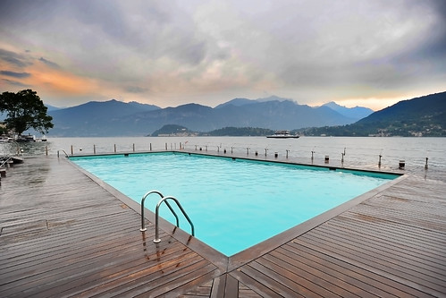sunset italy pool clouds relax calm bellagio lakecomo