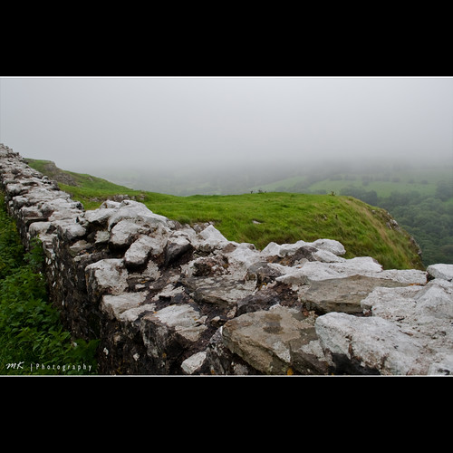 mist stone wall wales carregcennen