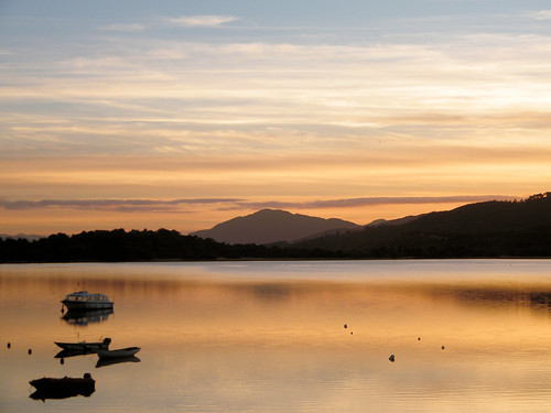 sunset water scotland calm aviemore placid lochinsh managedbyflickrmanagr