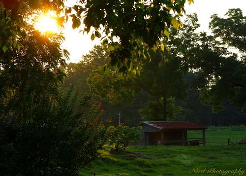 sunset summer barn rural outdoors rustic alabama scenic