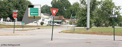 road sign intersection oneway helenkeller sigma1770mm canon400d