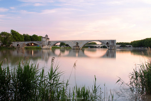 france avignon rhone reflection reflet ciel sky crepuscule sunset river fleuve pont bridge