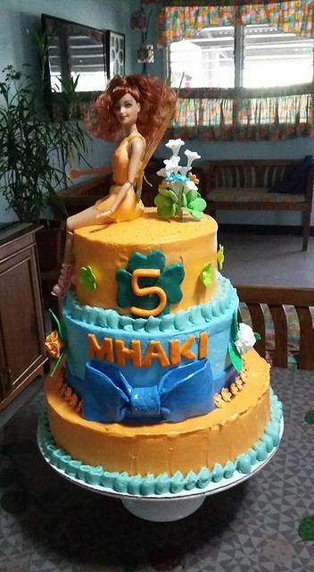 Cake by Sam's Cakes and Pastries