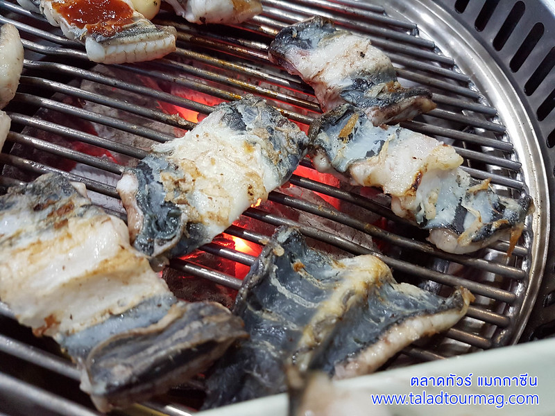 ปลาไหลย่าง เกาหลี ปลาย่างหอมๆ เนื้อนุ่มหวานๆ เลิศล้ำฉ่ำในปาก  ไม่กินไม่ได้แล้วค่า