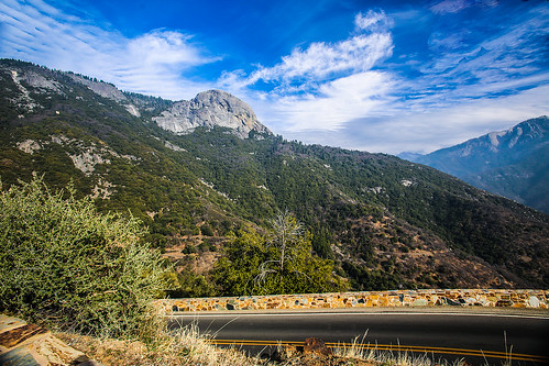 sequoianationalpark sierramountains scenic granitedome intrusiveigneousrock granite generalshighway mororock california