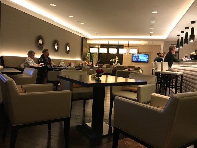 Lounge - Sheraton Grand Hotel Dubai