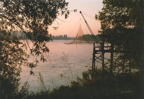 garonne fleuve sunrise ponton carrelet filet pêche