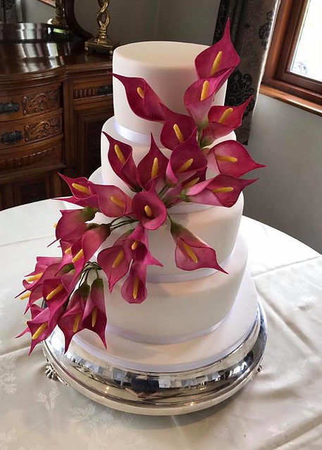 Pink Lilies Wedding Cake by Liz Faulkner