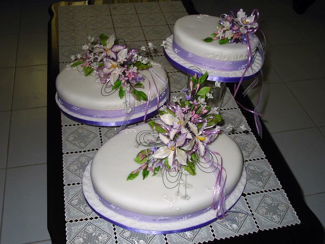 Cake by Bayer Iris of Elegantlittlethings