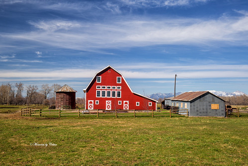 structure house barn red buildings sky scenery scenic landscape montana bozeman fence farm farmland usa