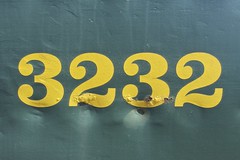 3232
