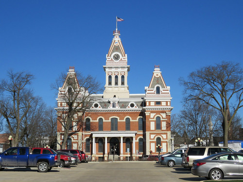 flag smalltown pontiac illinois architecture architecturaldetails brick courthouse clock