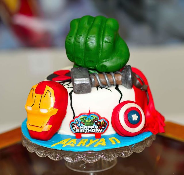 Avenger Cake by Shamita Rakshit of CakeDiva