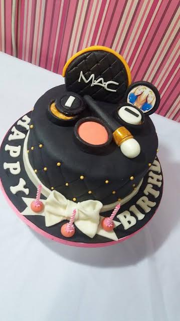 Cake by Che Marina of Charm's Delight