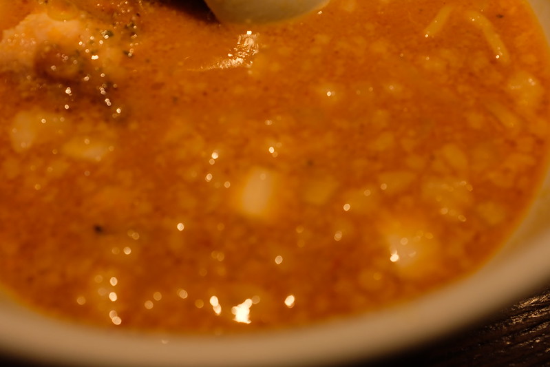 池袋東口麵屋武蔵二天濃厚二天味噌らーめんのスープ