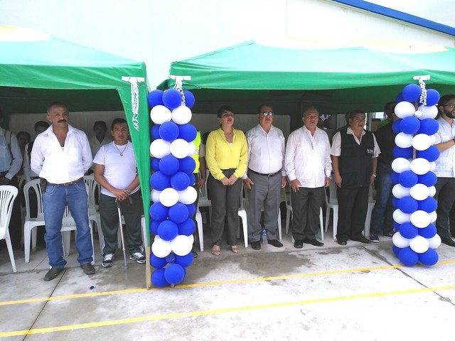 Inauguran UE del Siglo XXI Frank Vargas Pazzos parroquia Chibunga