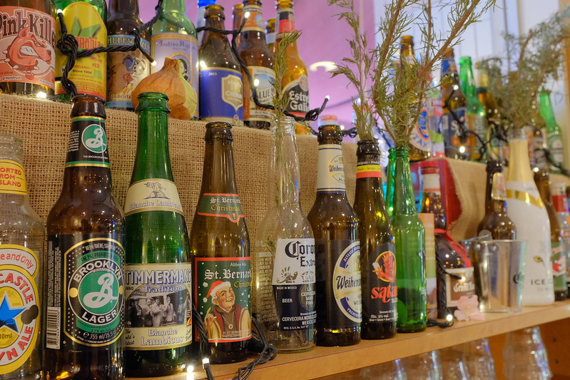 池袋西口SAKURA CAFE世界のビールの瓶