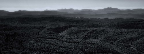 noiretblanc provence hills hillside slope bw zwartwit landscape paysage panorama skancheli blackwhitephotos silverefexpro2