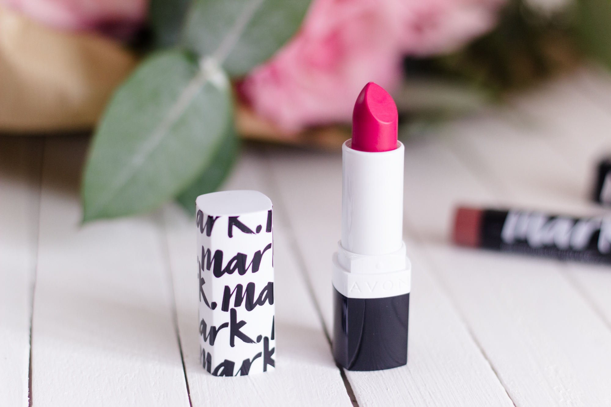 avon-mark-lipstick-pen-colour-