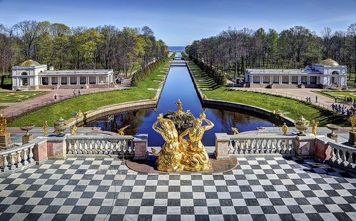 russia stpetersburg palace park peterhofpalace garden fountain