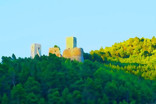 sony sonyalpha italy italia paesaggio landscape travel adventure nature scenic exploration view vista breathtaking tranquil tranquility serene serenity calm marioottaviani cantelmo castle castello popoli forest wood green oilpainting oil pictureeffects