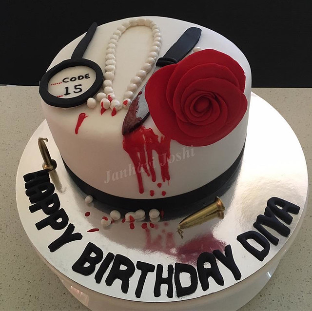 Murder Mystery Cake by Art On Bake