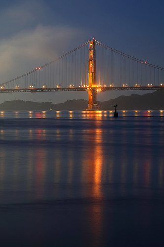 golden gate bridge san francisco goldengatebridge sanfrancisco crissy field dawn blue hour before sunrise long exposure portrait full moon california ca usa
