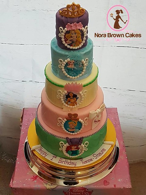Disney Princess Cake by Nora Brown of NORA BROWN CAKES