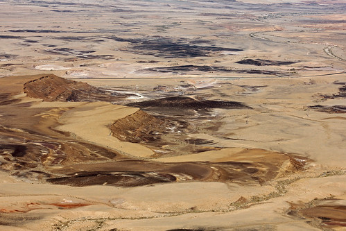 mitzperamon israel isr negev desert ramon crater