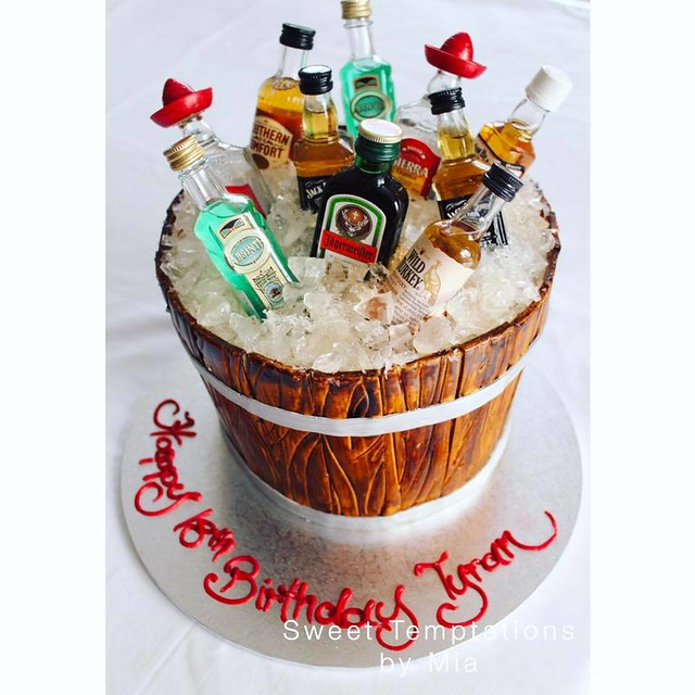 Barrel Cake from Sweet Temptations by Mia