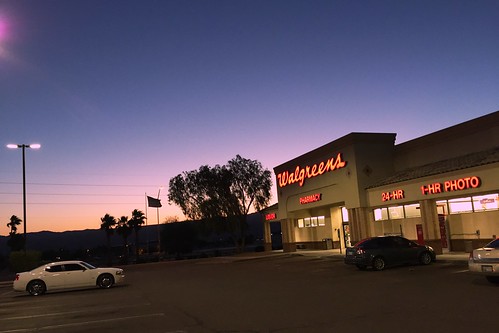 vsco iphoneography iphone6 iphone drugstore springtime spring sunset bluehour dusk walgreens project365 365pic 365